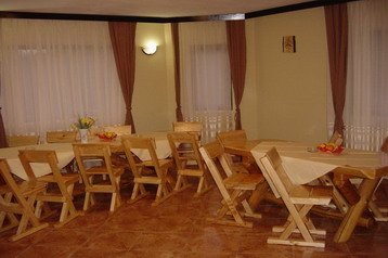 Rumunsko Privát Moeciu de Jos, Exteriér